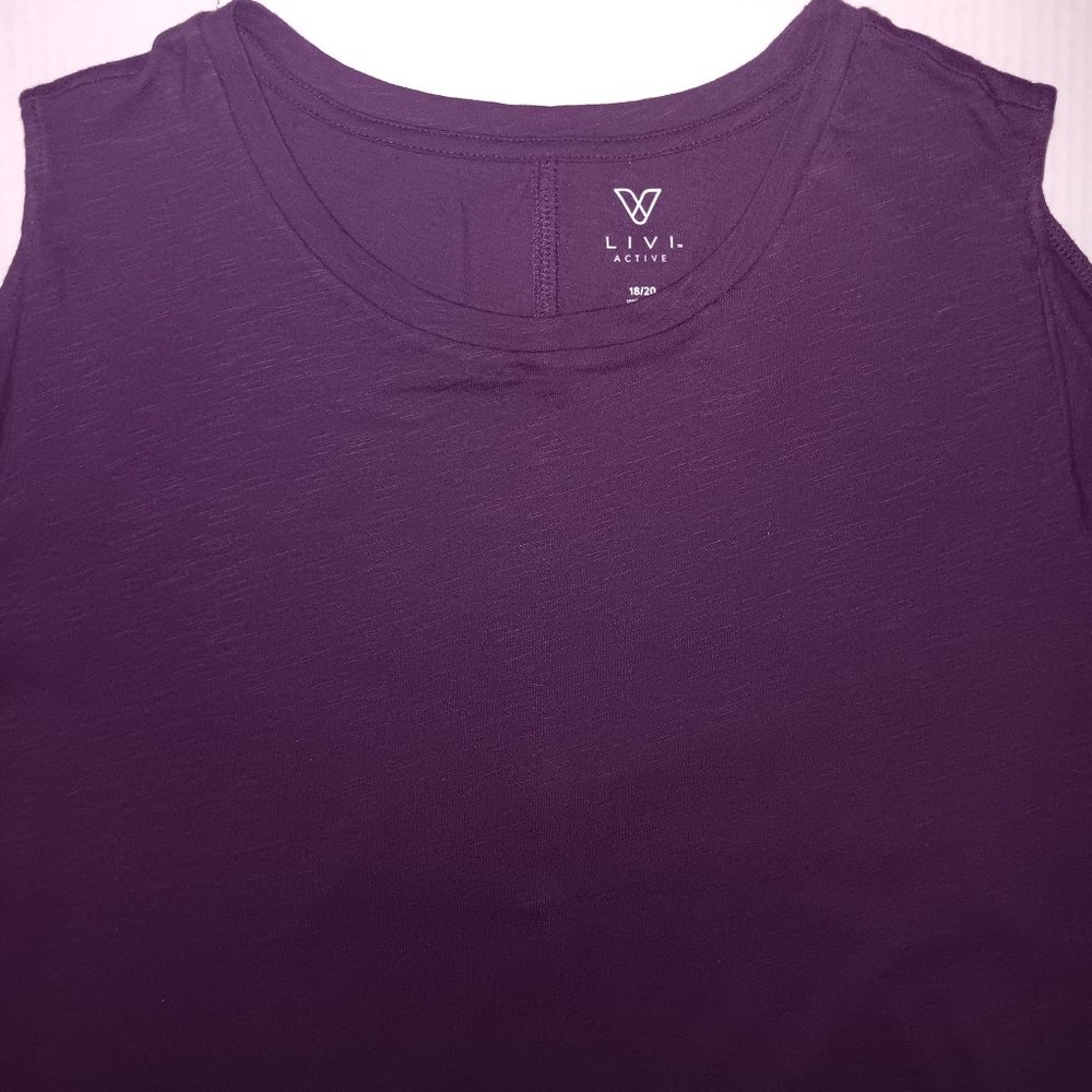 LIVI ACTIVE  FEARLESS PRINT COLD SHOULDER TOP